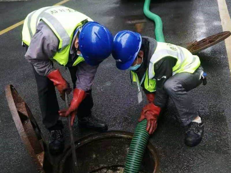 塘沽京山道专业马桶疏通安装 马桶维修重装打胶防臭